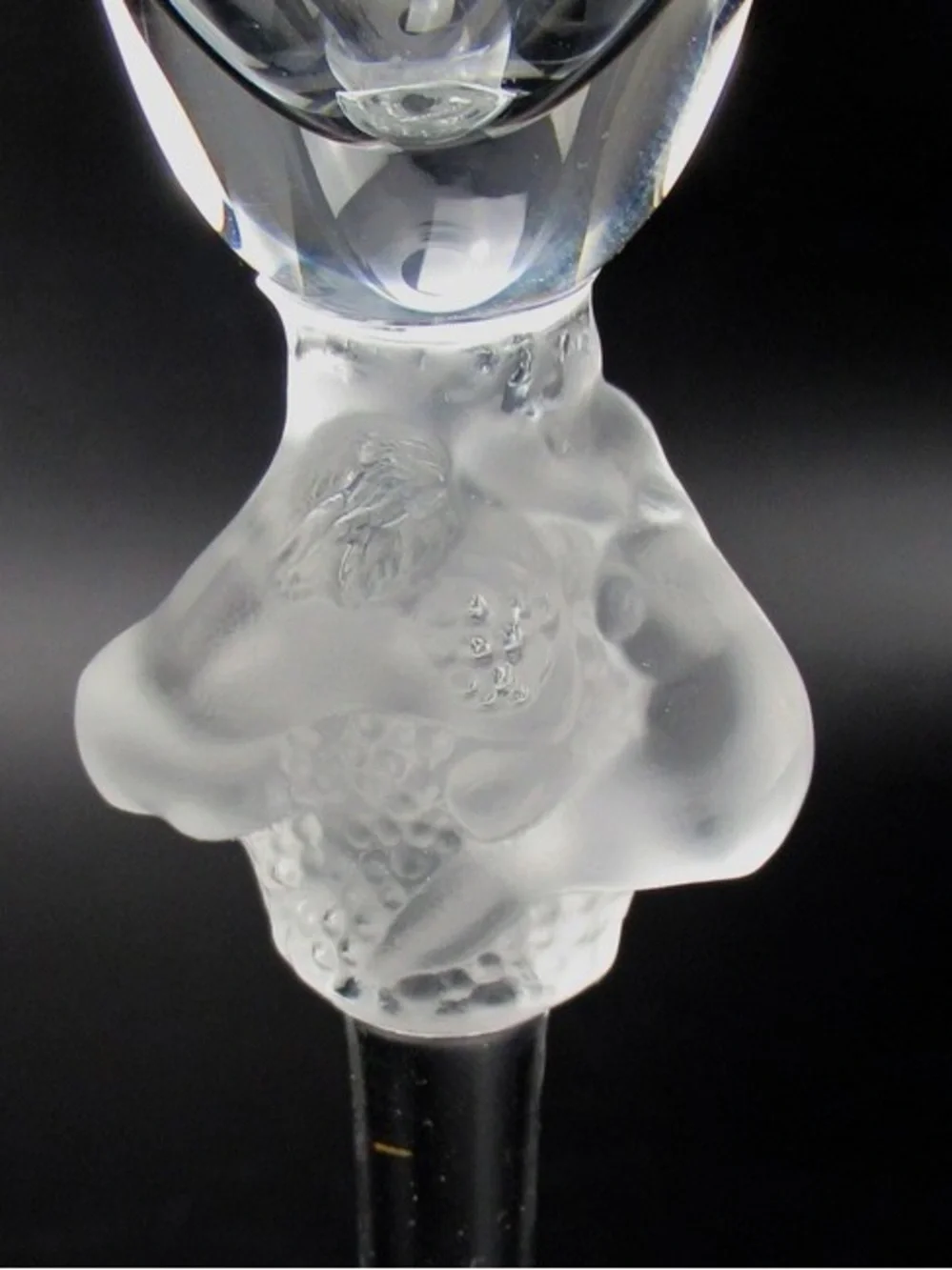 Lalique “Roxane” Flute - Picture 2 of 8